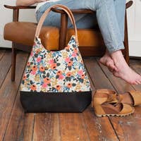 Load image into Gallery viewer, NW Convertible Tote In Bloom Floral Linen Canvas
