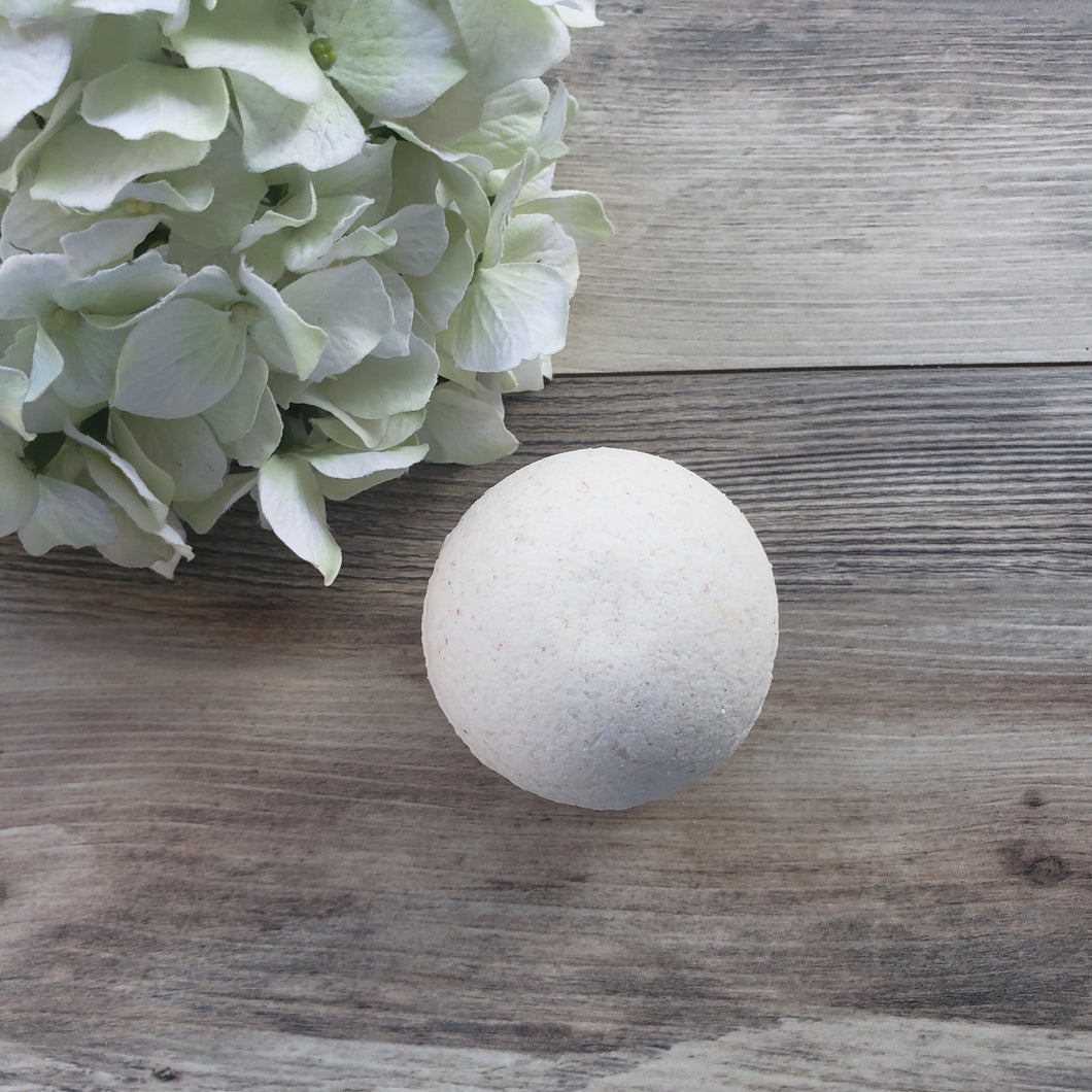 Unscented low fragrance bath bomb