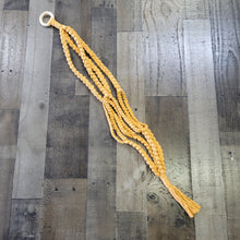 Load image into Gallery viewer, Macrame plant hangers

