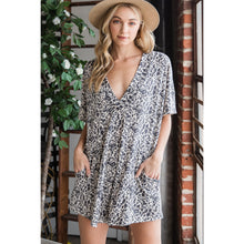 Load image into Gallery viewer, Lovely J - V-neck Printed Romper

