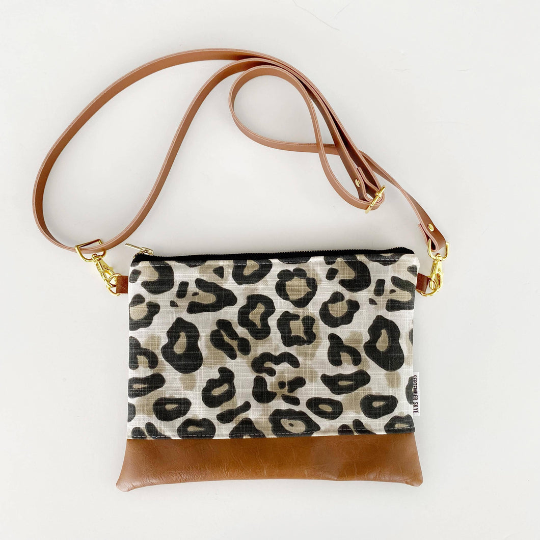 September Skye Bags & Accessories - Small crossbody bag in leopard