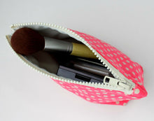 Load image into Gallery viewer, Little Zip:  Pink Dot
