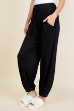 Load image into Gallery viewer, Emerald Collection - Solid Casual Joggers with Side Pockets
